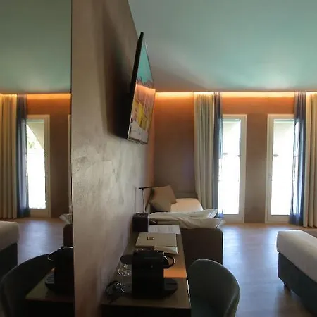 Bell'arrivo By Dori Hotel 3*