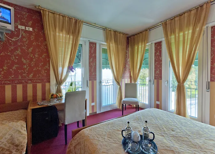 Bell'arrivo By Dori 3*