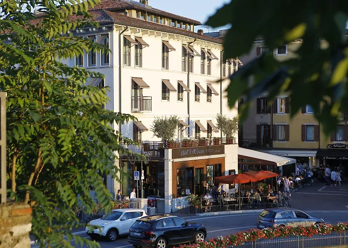 Bell'arrivo By Dori Πεσκιέρα ντελ Γκάρντα