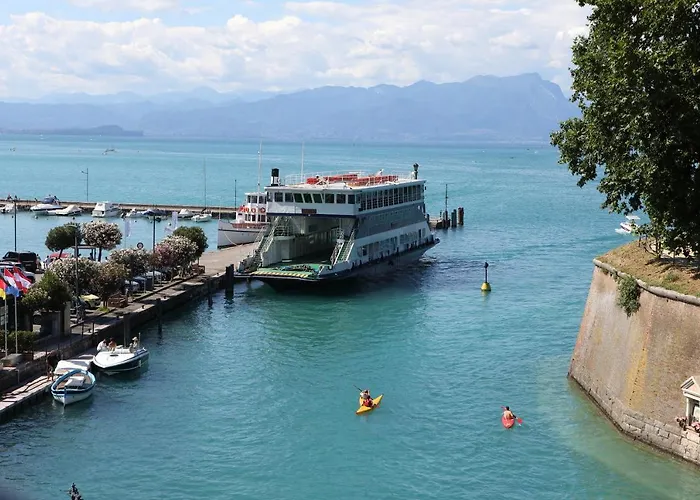Bell'arrivo By Dori Peschiera del Garda